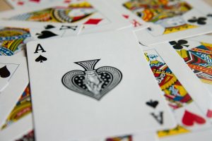 德州牛仔锦标赛泡沫期怎么打？避开这三个雷区，你的名次就稳了