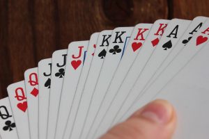 高额桌经典牌局复盘分析：三个关键决策教你读懂职业选手的打法